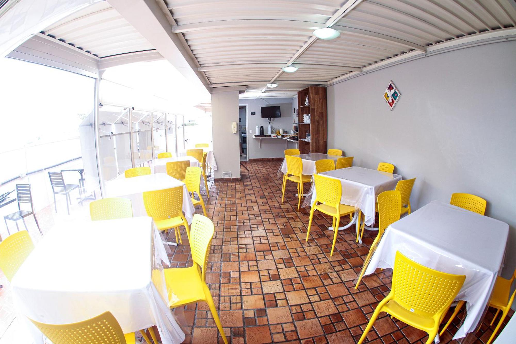 Esquina Batel - Hotel Economico Куритиба Экстерьер фото