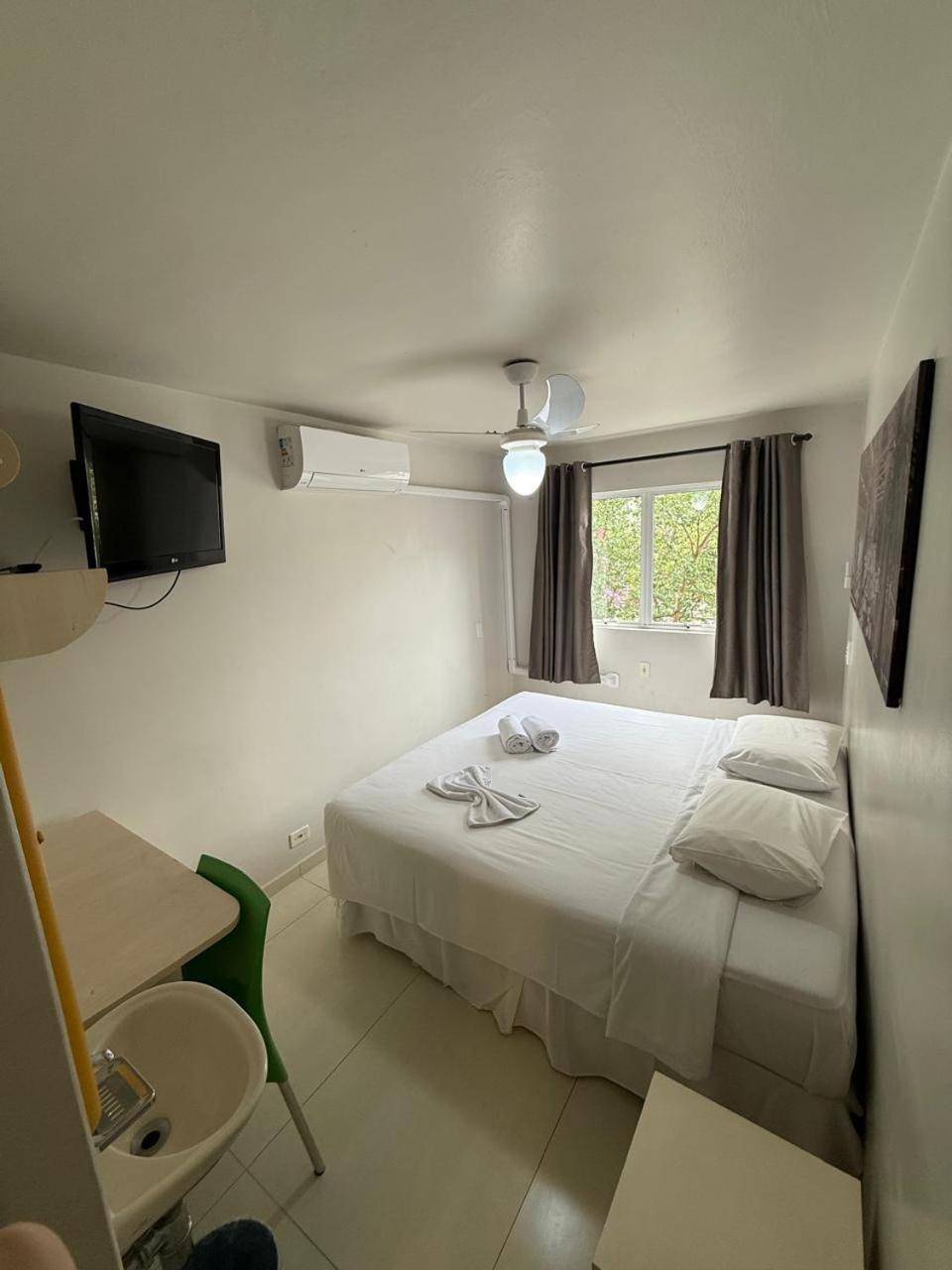 Esquina Batel - Hotel Economico Куритиба Экстерьер фото