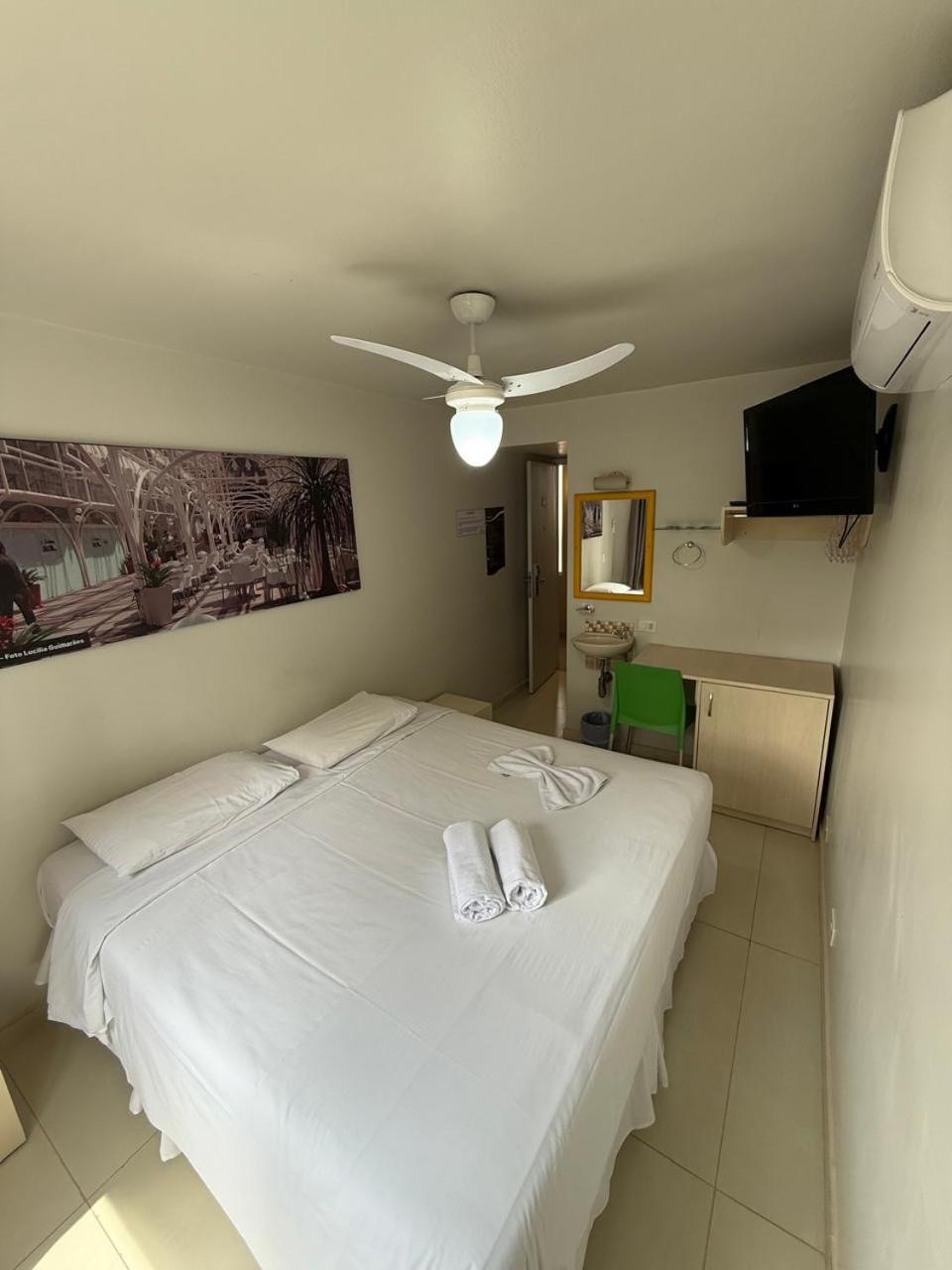 Esquina Batel - Hotel Economico Куритиба Экстерьер фото